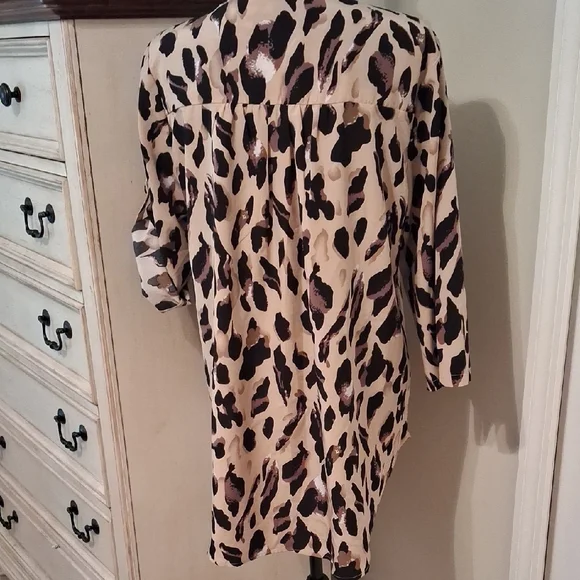🌟 3 For $15!!! SHEIN Leopard Print Blouse - Black and Brown - Picture 4 of 4
